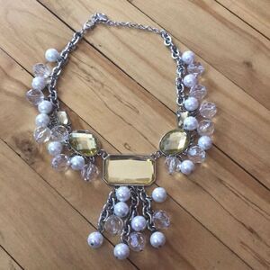 Guess yellow/crystal/pearl statement necklace